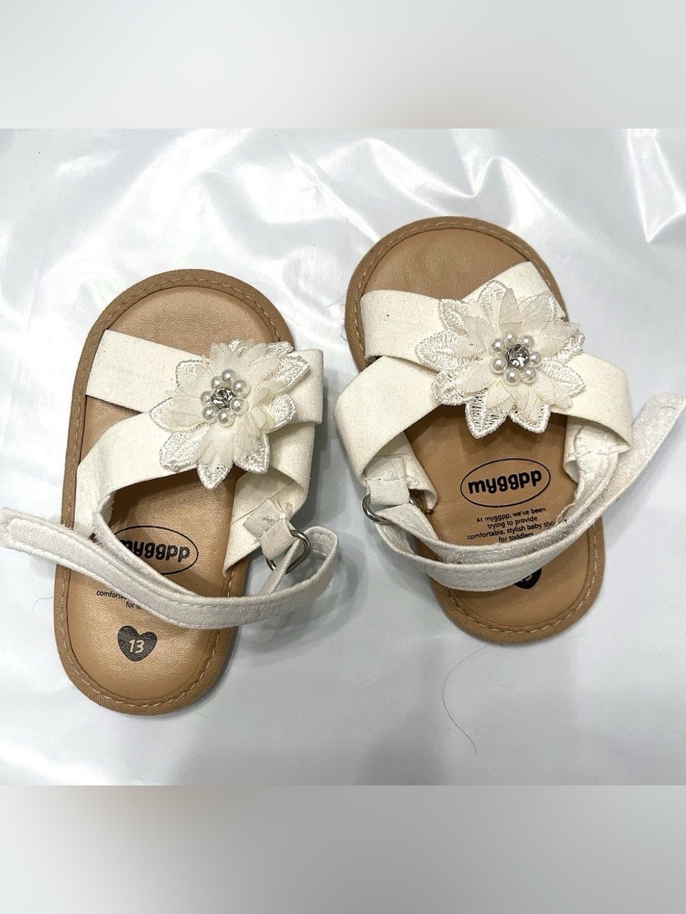 Cream Floral Strap Toddler Sandals with Decorative Flower